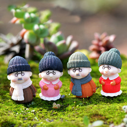 Winter Clothes Grandparents And Son And Old Doll Ornaments