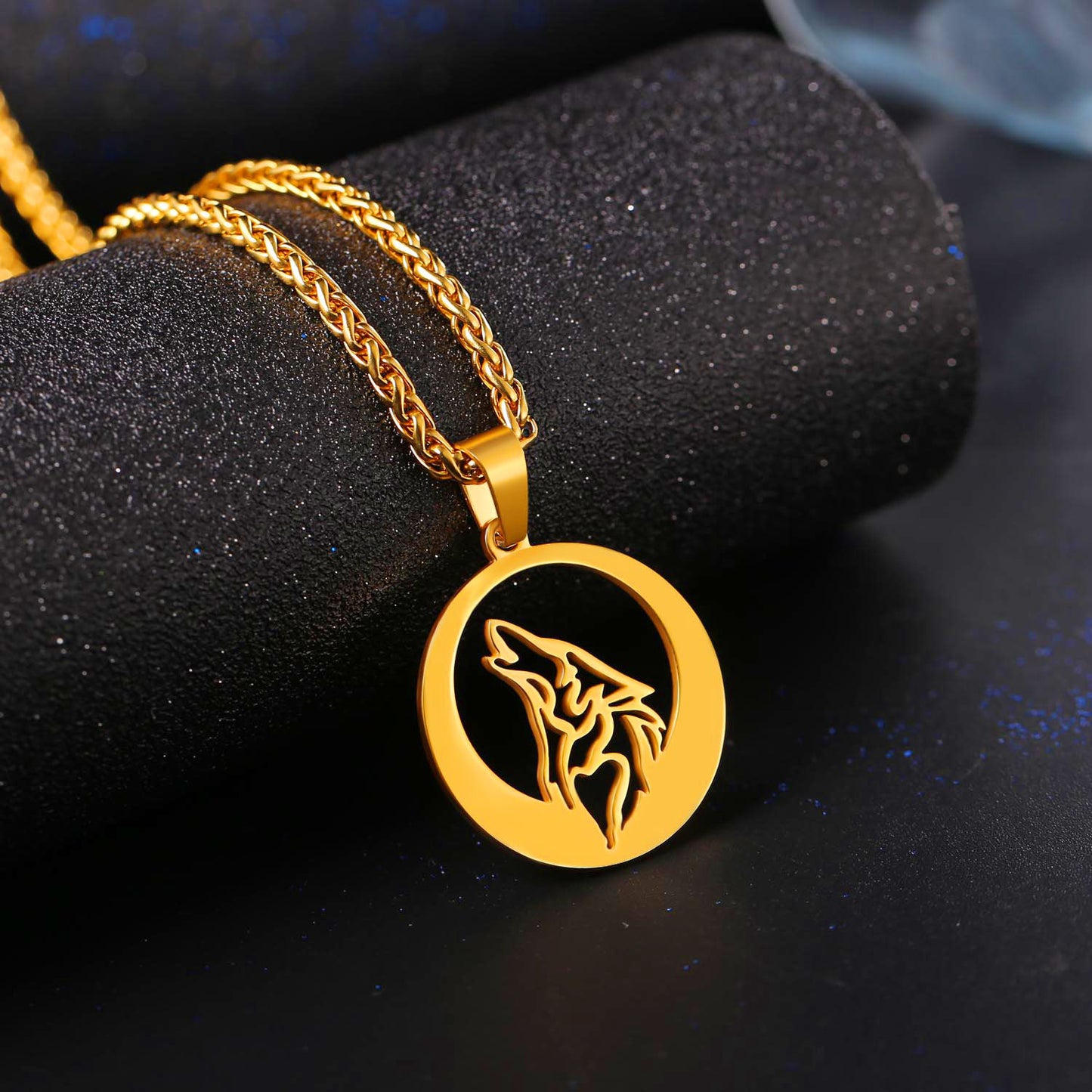 Wolf Head Pendant Necklace