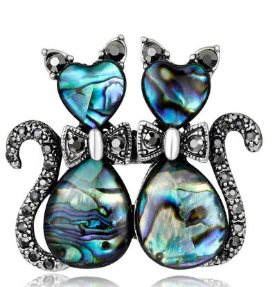 Fashion shell cats Brooches jewelry High Quality glass rhinestone animal pins and for women men suits scarf pins metal