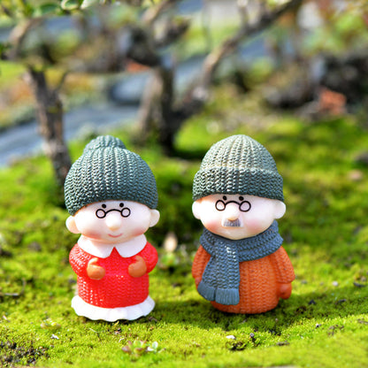 Winter Clothes Grandparents And Son And Old Doll Ornaments
