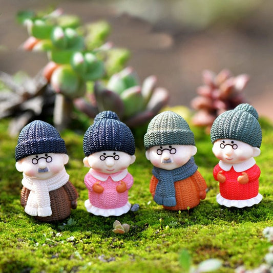 Winter Clothes Grandparents And Son And Old Doll Ornaments