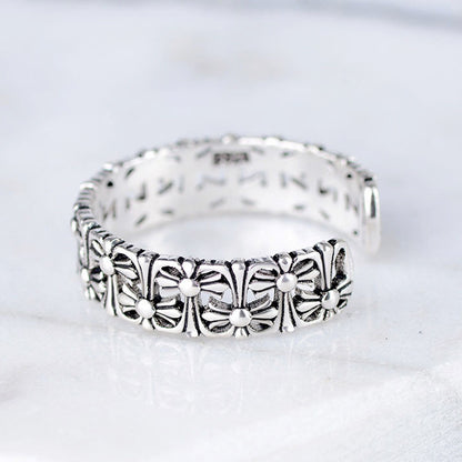 Cross Crochet  Aunt Vintage Ring